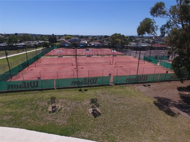 Gladstone Park Tennis Club - Tennis Courts 4